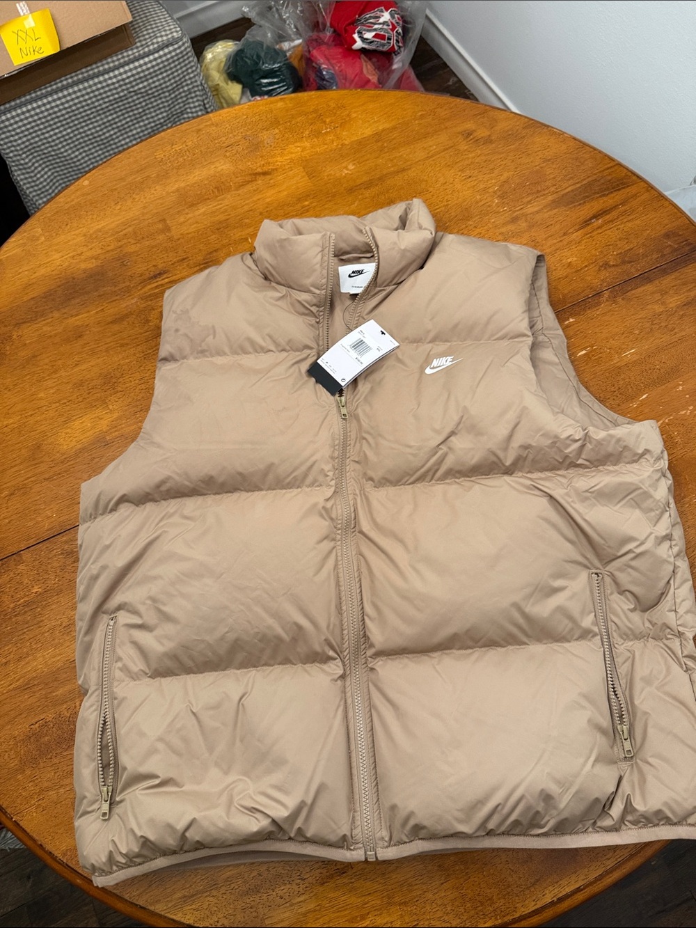 Nike Sportswear Club Therma-FIT Parachute Beige Puffer Vest IB2977-29 Men Sz XXL